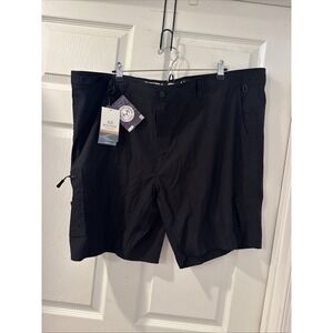 Realtree Men's 2XL Black Hybrid Cargo Fishing Shorts UPF 30 Quick Dry